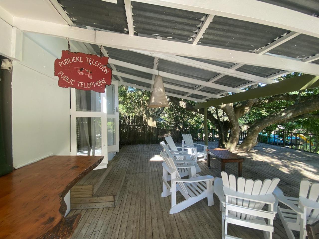 The Riverdeck Accommodation And Backpackers Knysna Extérieur photo