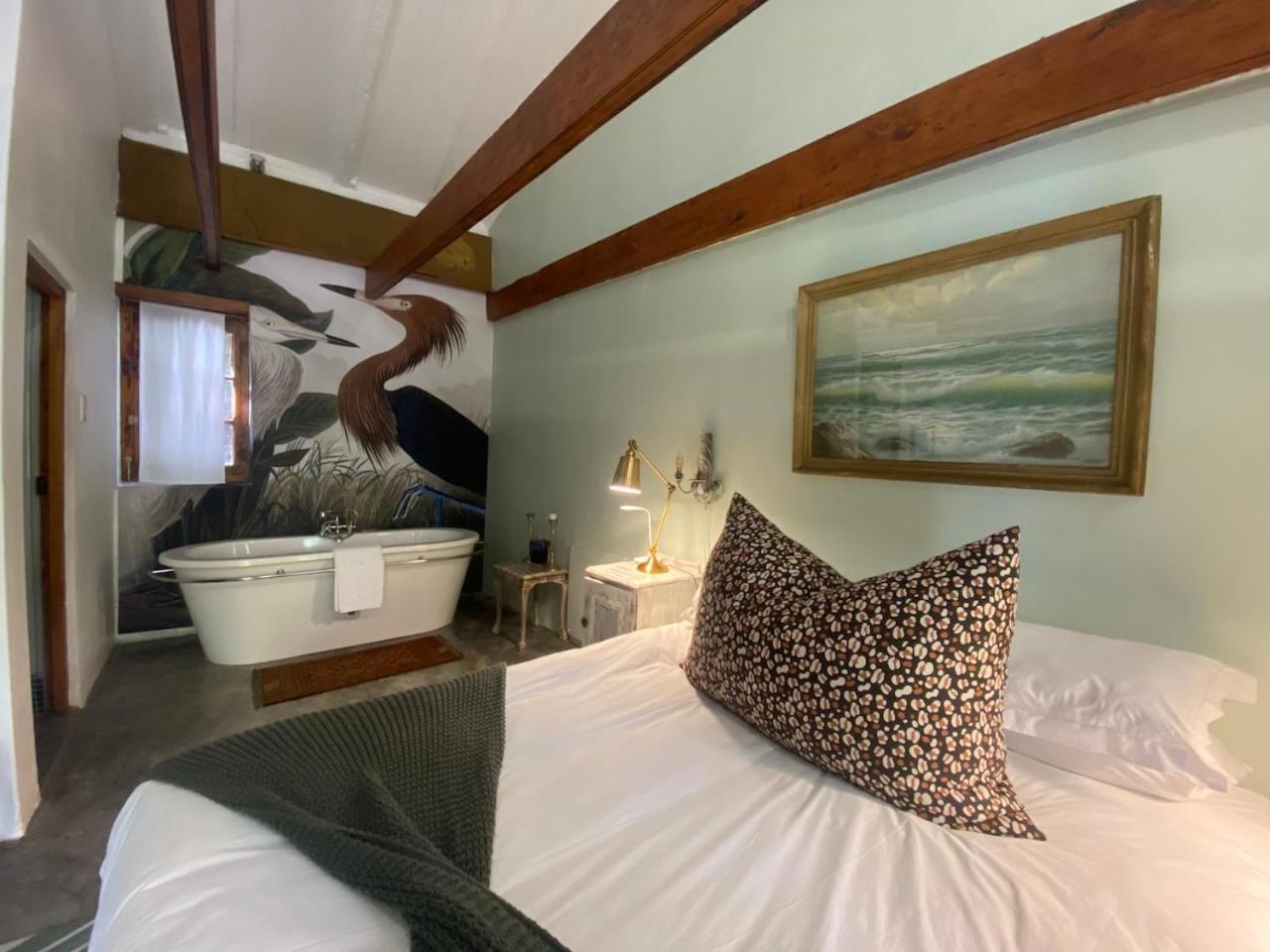 The Riverdeck Accommodation And Backpackers Knysna Extérieur photo