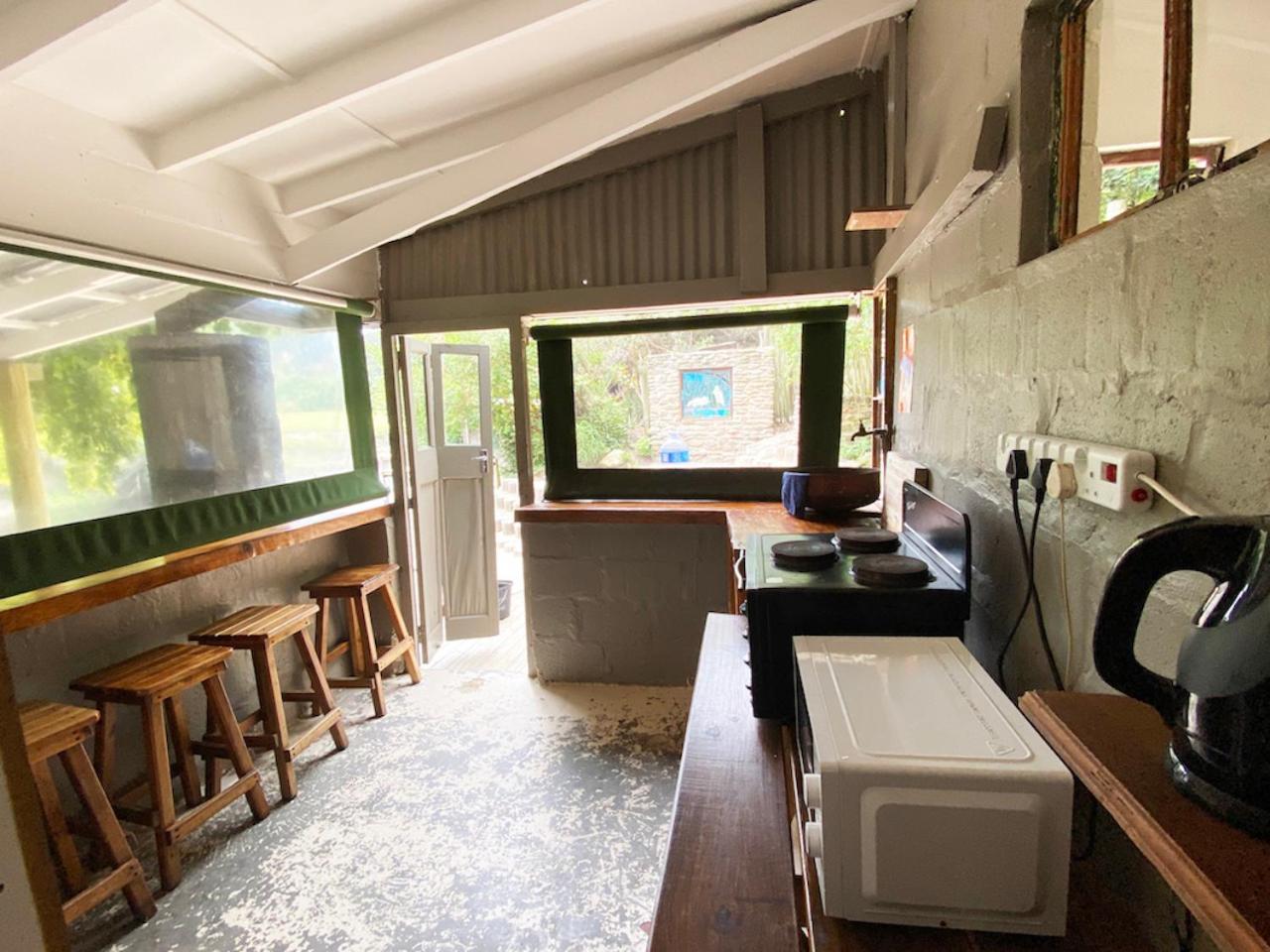 The Riverdeck Accommodation And Backpackers Knysna Extérieur photo